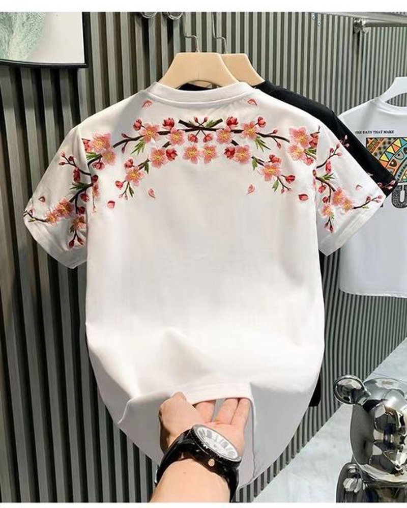T恤绣花